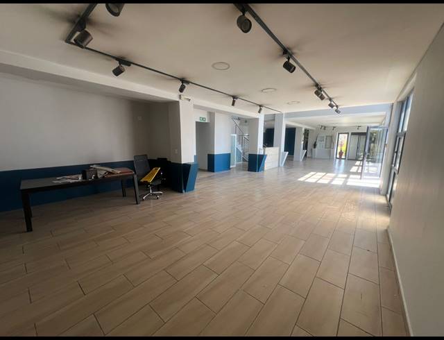2,500M² WAREHOUSE TO LET IN SAMRAND BUSINESS PARK